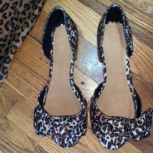 Cheetah print shoe
